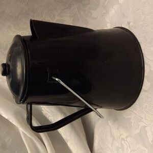 Splat Ware Black 2 Quart Kettle